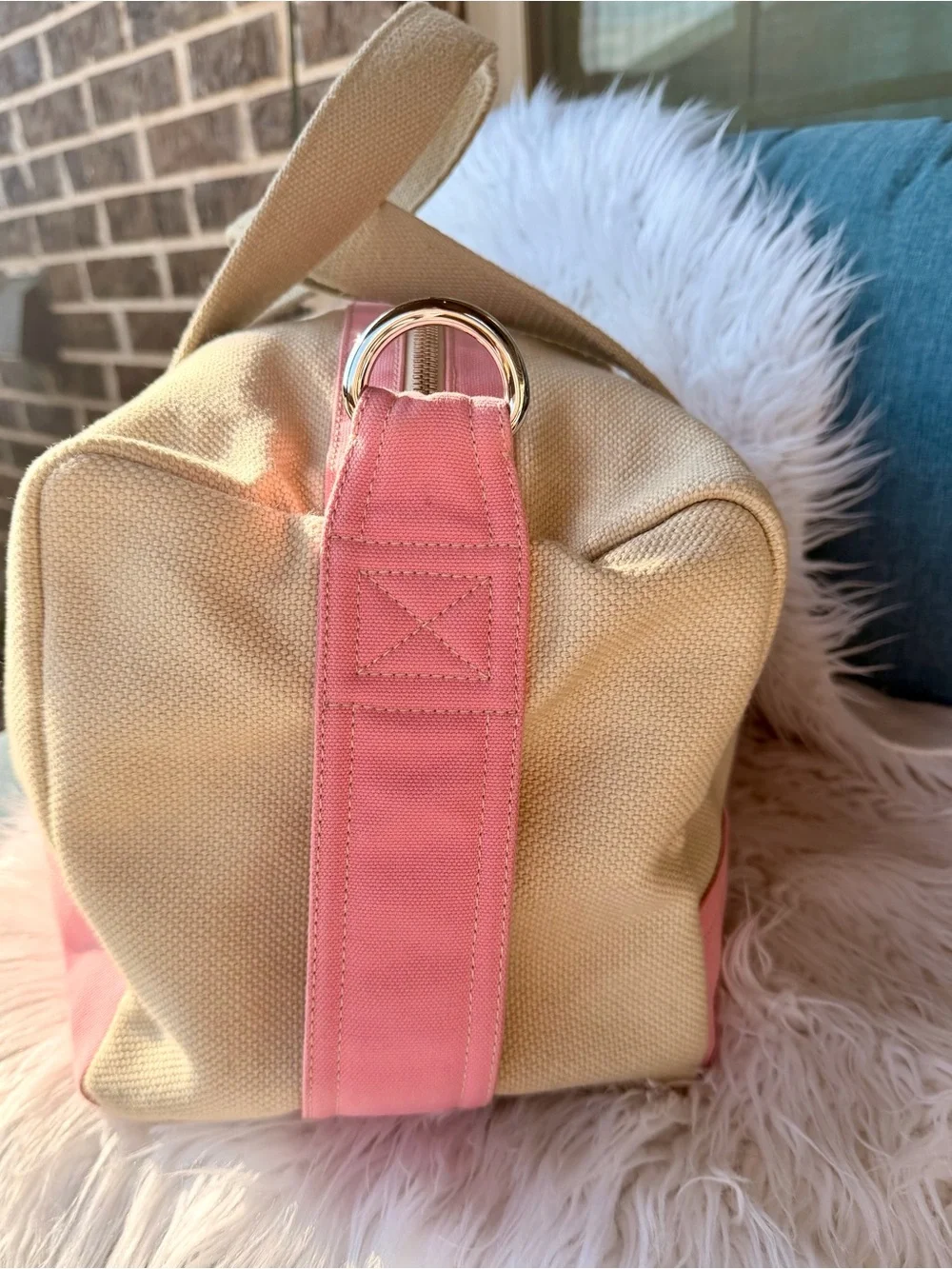 AUTHENTIC VINTAGE CHANEL SPORTS DUFFLE / BOSTON BAG 🩷